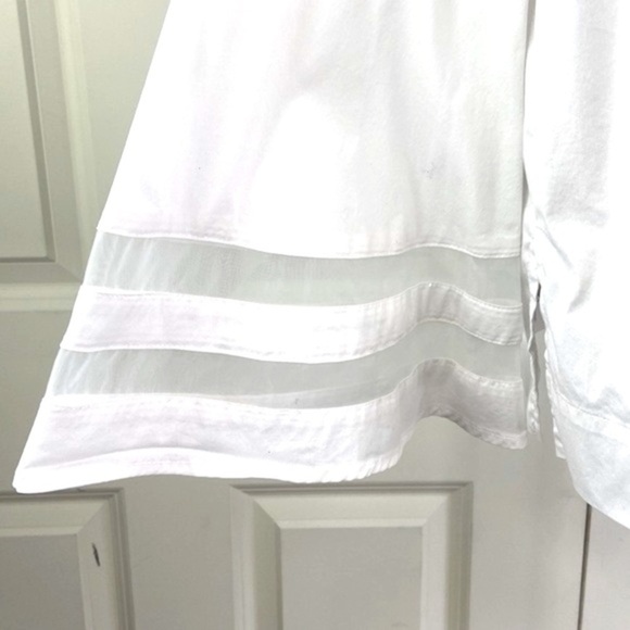 Marled Bell Sleeve White Blouse - Picture 4 of 10